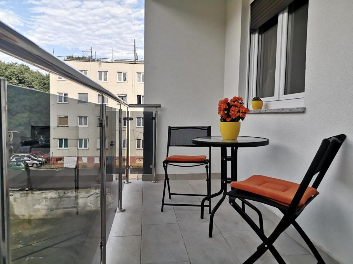 Eugenia Apartment Pula Bagian luar foto