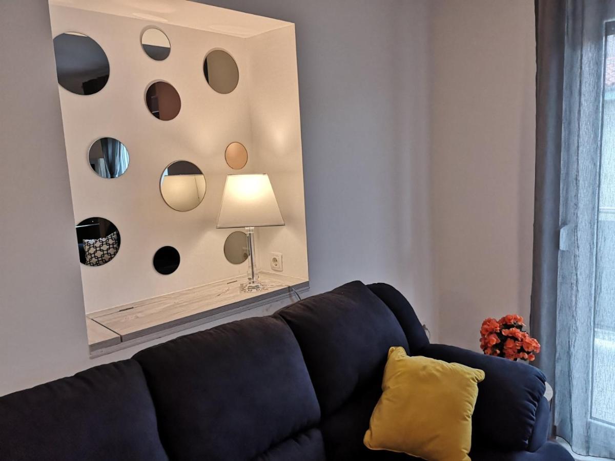 Eugenia Apartment Pula Bagian luar foto