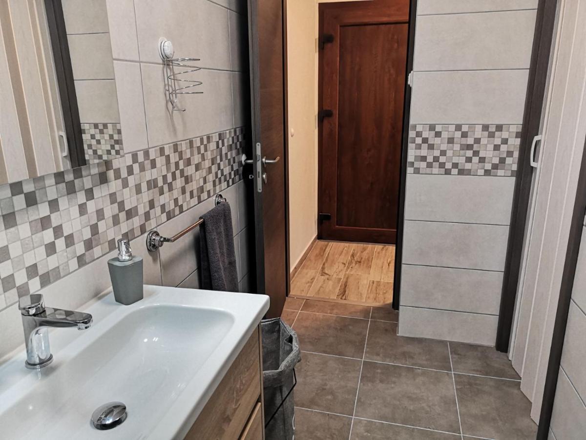 Eugenia Apartment Pula Bagian luar foto